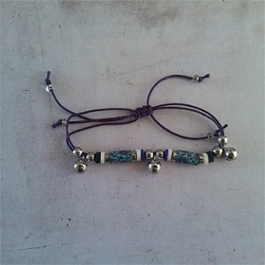 paars-blauwe-bloemen-kralen